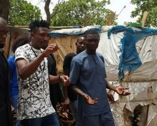 BBNaija 2017 Winner, Efe Visits IDP Camp In Abuja (Photos)